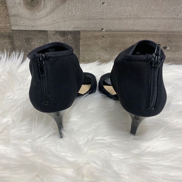 Nine West Women’s Garofalo Peep Toe Hooded Heel Pump Size 9 Black Elastic Zip Up - Picture 5 of 8